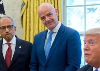 Golpe en la FIFA: renuncia el hombre de confianza de Gianni Infantino
