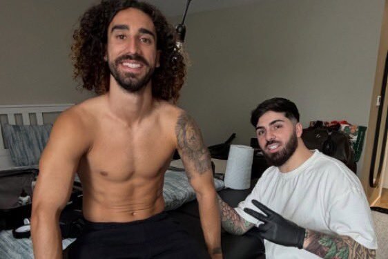 ¡Promesa de campeón! Cucurella inmortaliza al entrenador Luis de la Fuente con un tatuaje