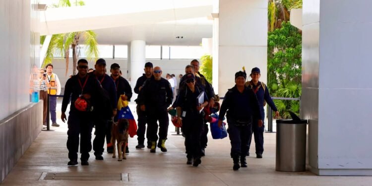 Regresan los héroes de Cancún: concluye misión humanitaria de rescate en Venezuela
