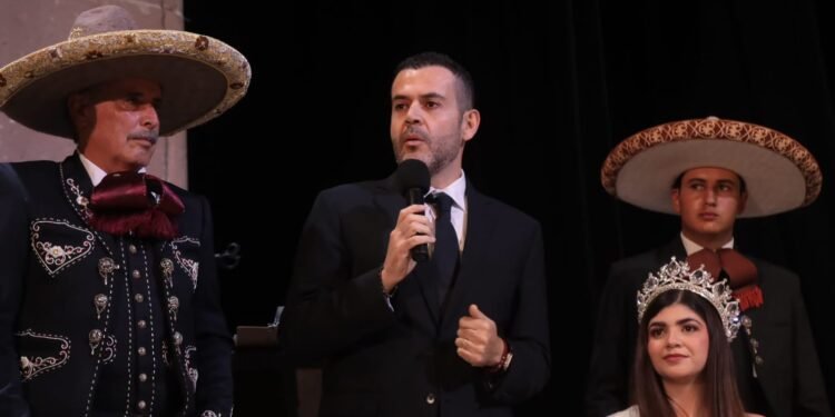 Ulises Mejía destaca el poder de los migrantes para preservar la identidad zacatecana