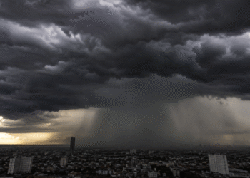 ¿Llega la “Tormenta Negra”? Alertan por 72 horas de lluvias intensas en gran parte de México