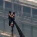 ¡De película! Escalan el Empire State Building, se besan en la cima y terminan arrestados