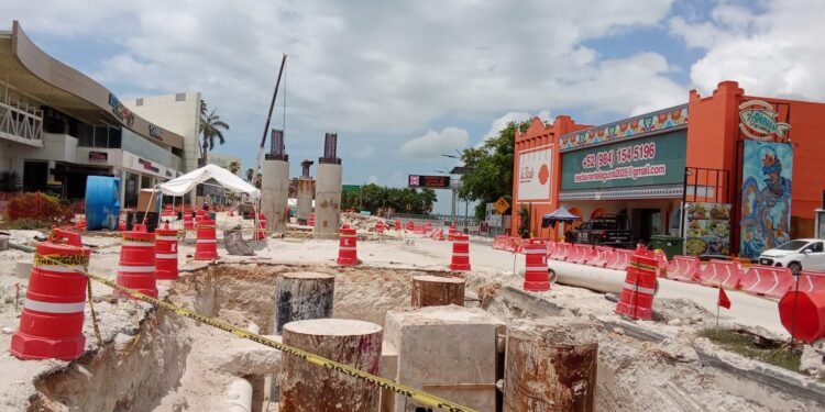 ¿Terminarán a tiempo? Distribuidor Vial Kukulcán alcanza 33% de avance en Cancún