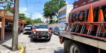 ¡Salió mal el experimento! Alumno mezcla químicos y provoca evacuación de La Salle