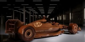 ¡Un auto F1 hecho de chocolate! ¿qué harías primero: tomarte una foto o darle una mordida?