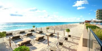 En plena temporada vacacional de verano el icónico Hard Rock Hotel cierra sus puertas