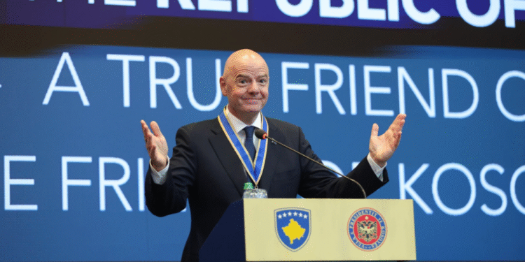 FIFA da marcha atrás: Infantino retira el proyecto que dividió al futbol mundial