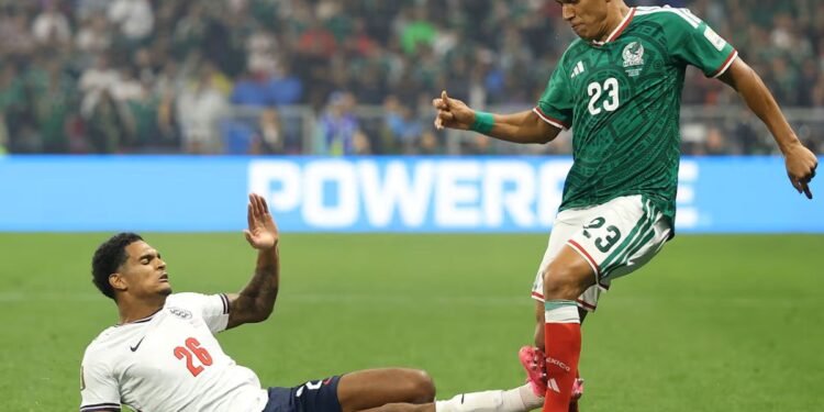 FIFA castiga a Quansah: se perderá dos partidos tras la roja ante México. ¿Fue justa la sanción?