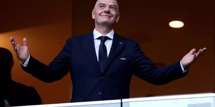 Aficionados lanzan petición global para exigir la renuncia de Gianni Infantino a la FIFA