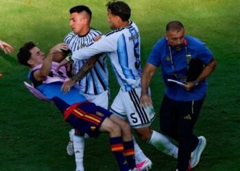 De la derrota al castigo: duras sanciones para Paredes y Molina tras la final mundialista