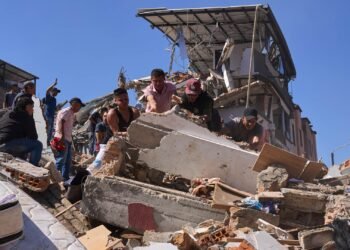 Dos mexicanos están desaparecidos tras el terremoto en Colombia; los buscan en Pereira