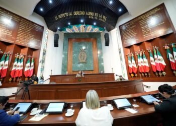 Congreso de Sinaloa sesionará en domingo para resolver licencia de Rocha Moya