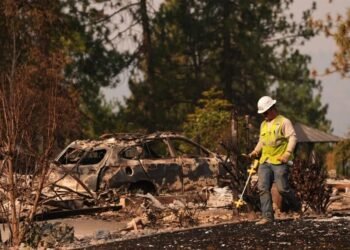 Spokane enfrenta una catástrofe histórica: el fuego reduce comunidades enteras a cenizas