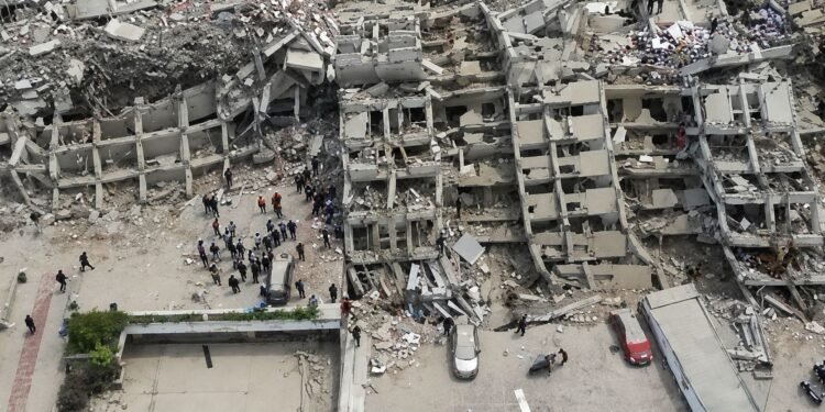 Nuevo sismo sacude Venezuela y revive el temor en La Guaira; esto reportan las autoridades