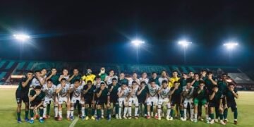 Cancún FC y Leones Negros se tapan la boca para protestar contra el fin del ascenso