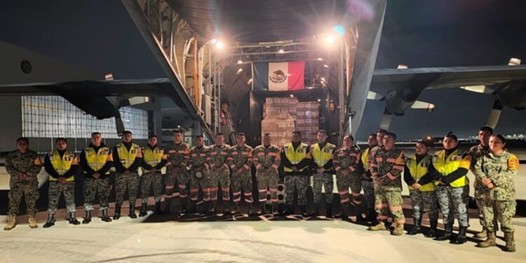 México suma apoyo para damnificados en Colombia; manda 650 despensas y 4 toneladas de insumos médicos