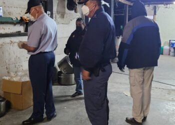 Cae narcolaboratorio en Sudáfrica: Arrestan a dos mexicanos en operativo internacional
