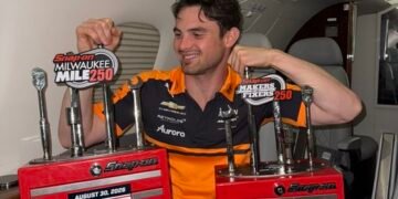 Doblete histórico en Milwaukee: O’Ward rompe récord mexicano en IndyCar