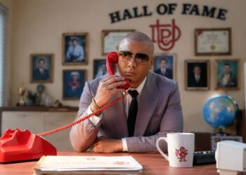 ¡Primera clase y ya hay tarea! Wisin abre la Universidad del Perreo con Ivy Queen de profesora
