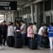 Seiscientos paisanos llegan cada viernes a Tulum… y ADO los reparte por todo México