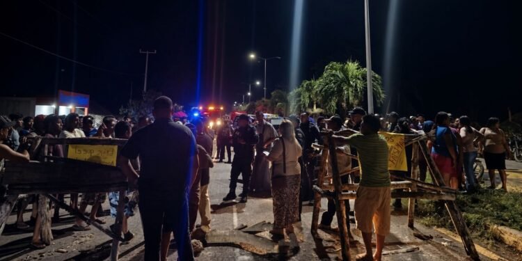 Bloqueos vuelven a poner presión sobre autoridades en Quintana Roo