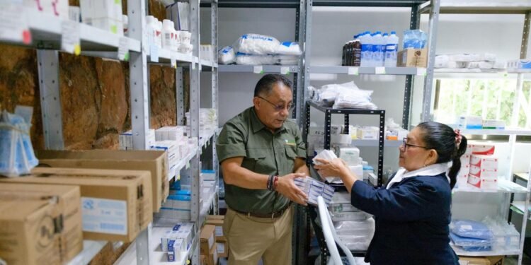 Ruta de la Salud inicia abasto de medicamentos en hospitales y centros de salud del estado