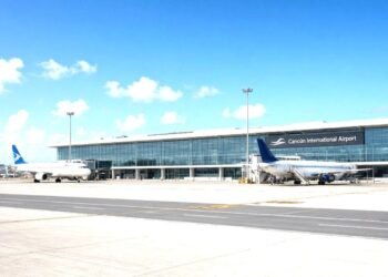 Cancún vive su día más flojo del año en el aeropuerto ante crisis aérea que no da tregua