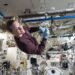 ¿Los humanos llevarán microbios a la Luna? NASA identifica posibles sobrevivientes