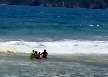 ¡Rescate contrarreloj! Marina salva a joven atrapado por la corriente en Manzanillo