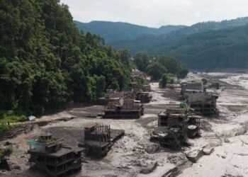 Avalancha, lodo y muerte: Nepal supera los 600 fallecidos tras la catástrofe