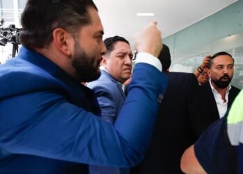 Quedó grabado en video, tensión en el Senado: diputados del PRI y Morena casi llegan a los golpes