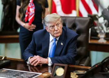 ¡Se acabó el financiamiento para menores trans! Trump bloquea fondos de Medicaid