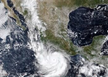 ¿Polo perdió fuerza? Baja de categoría, pero mantiene su intensidad frente al Pacífico