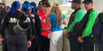 Comentarios misóginos tienen consecuencias: expulsan a Santiago Domínguez del Banorte