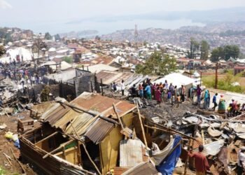 Incendio en escuelas de Bukavu deja al menos 24 estudiantes muertos