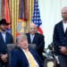 ¿Podrán los ganaderos matar lobos? Trump ordena revisar la protección de dos especies
