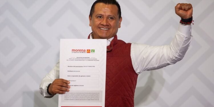 Carlos Torres Piña encabezará a Morena en Michoacán rumbo a 2027