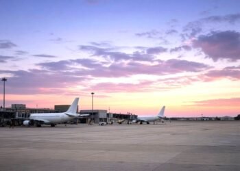 Se la van turistas a Cancún y no es por el sargazo