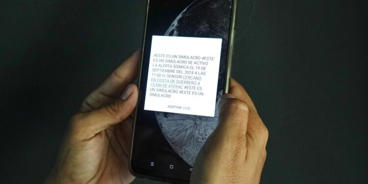 ¡Tu celular sonará diferente! México activará nuevas alertas por fenómenos naturales