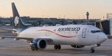 Aeroméxico responde por base con millones de registros y lanza alerta a sus clientes