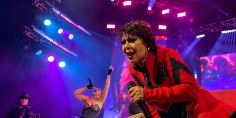 ¿Qué le pasó a Alejandra Guzmán? Cantante termina en el hospital y frena concierto