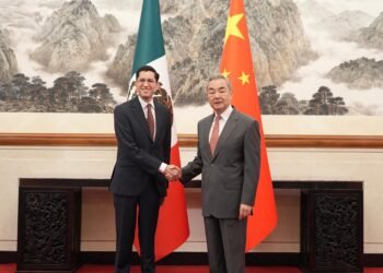 México apuesta por una relación constructiva con China y amplía agenda bilateral