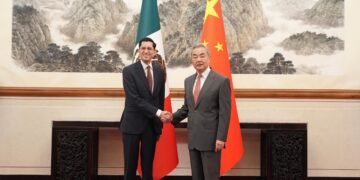 México apuesta por una relación constructiva con China y amplía agenda bilateral