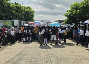 De la inauguración a los bloqueos: crece rechazo a fábrica de moscas en Chiapas