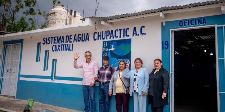 Inauguran pozo profundo y red de distribución de agua en Cuxtitali