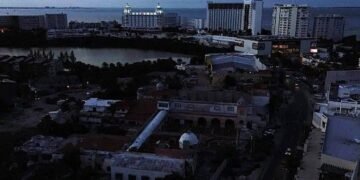 Más inversión, pero continúan los cortes de energía en la Península de Yucatán