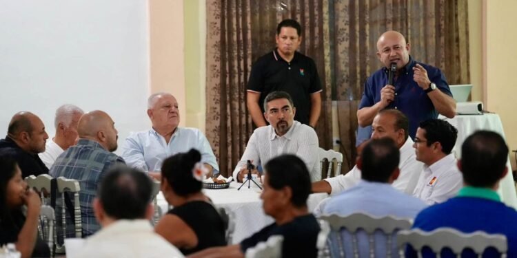 Rafael Marín suma diálogo con empresarios y coloca seguridad entre las prioridades