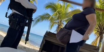 ¿Se puede comprar una playa? Extranjera dice que pagó casi 28 mil pesos por Xcalacoco