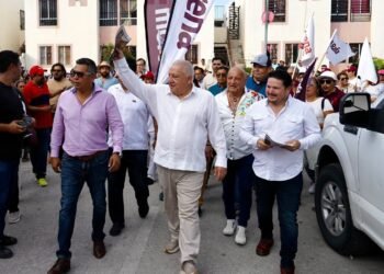 Rafa Marín recorre Villas del Sol y suma otro encuentro lleno de gente