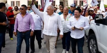 Rafa Marín recorre Villas del Sol y suma otro encuentro lleno de gente